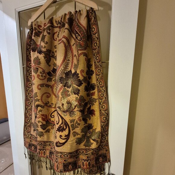 Large Pashmina with Fringe - Picture 1 of 2